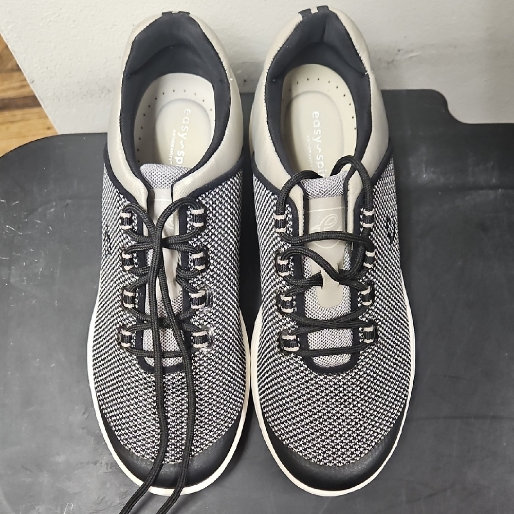 Easy Spirit Women Black and White Sneakers